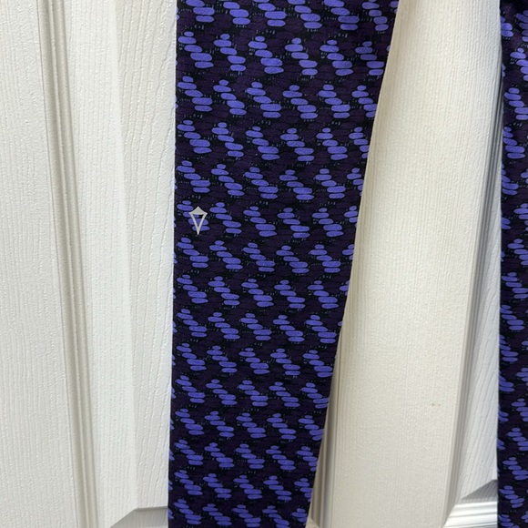 LIKE NEW! Ivivva Print Rhythmic Tight - Picture 6 of 9